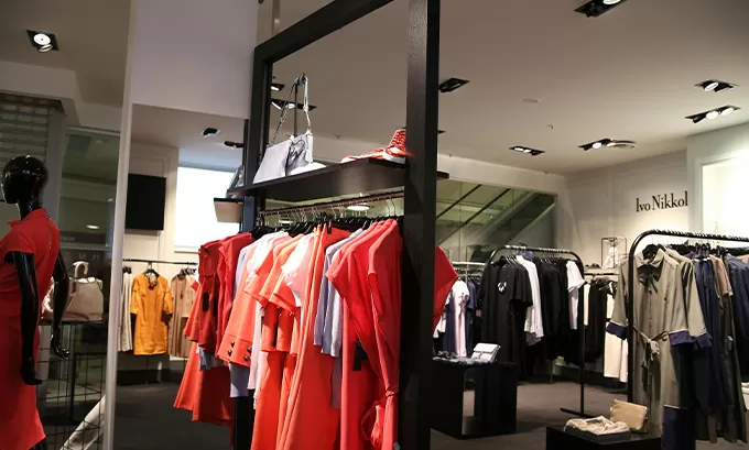 Etiqueta de ropa y ropa RFID